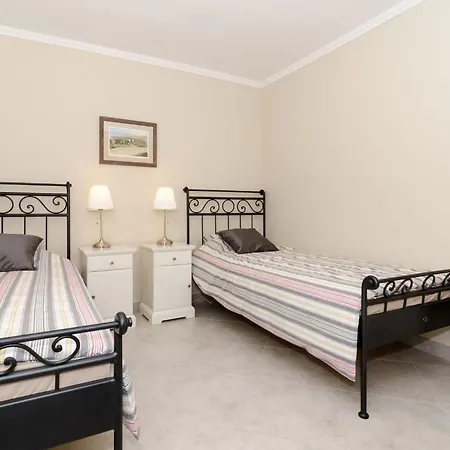 Gaura - One-bedroom With Terrace Apartment *