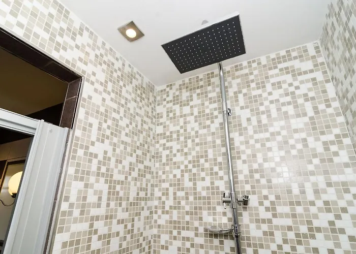 Gaura - One-bedroom With Terrace *