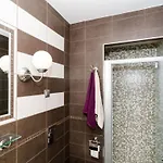 Gaura - One-bedroom With Terrace *
